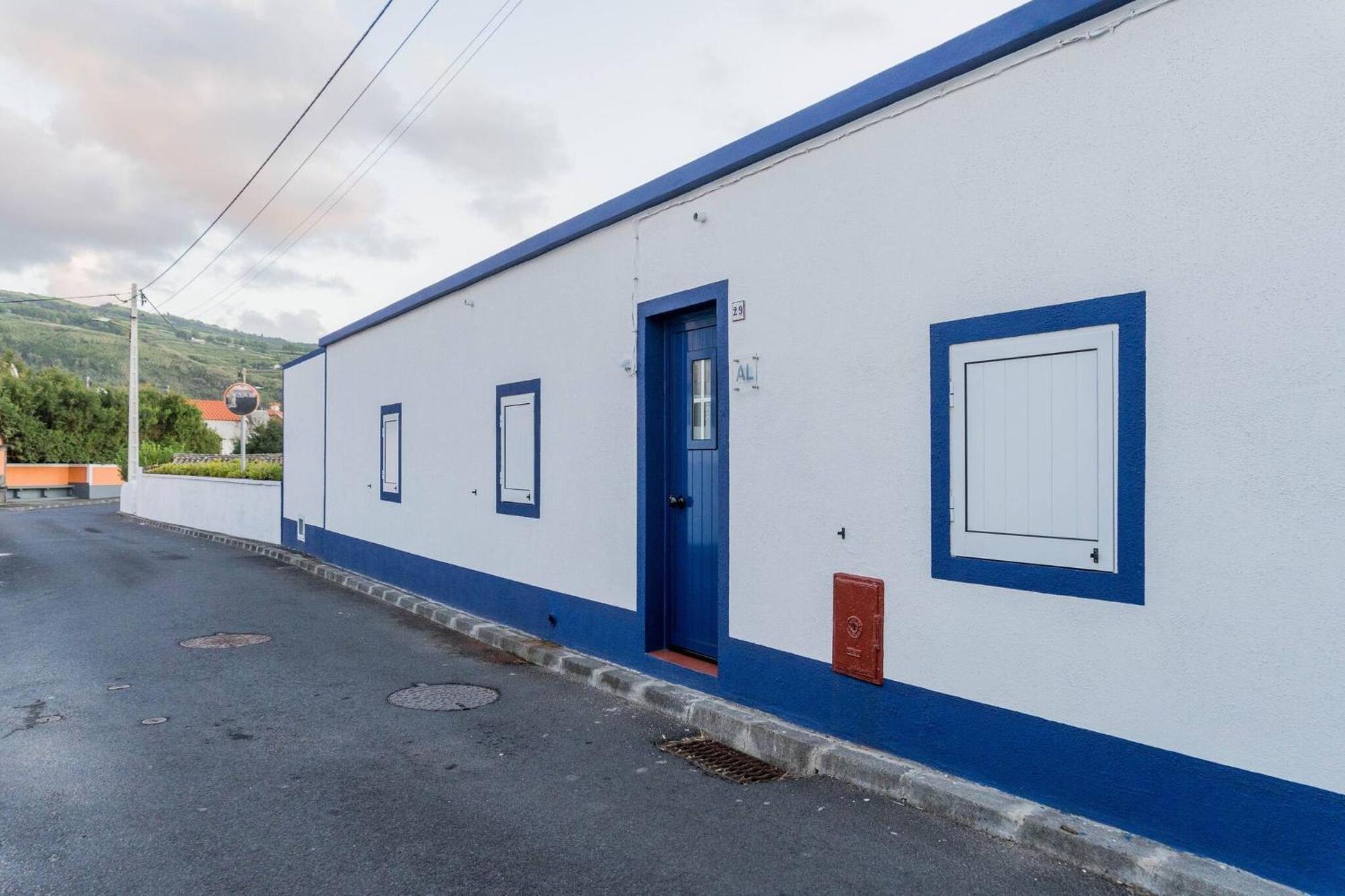 Casa Dos Mosteiros 1740/Al Luaran gambar